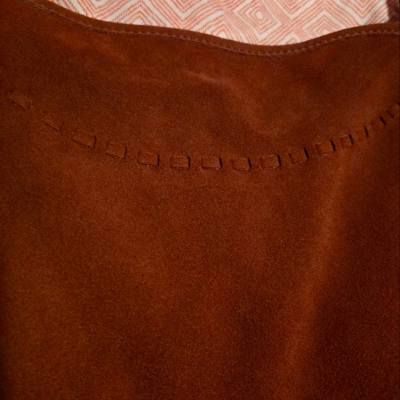 NWOT~Margot Luxe 100% genuine Suede Shoulder Bag~NEW - Picture 2 of 8